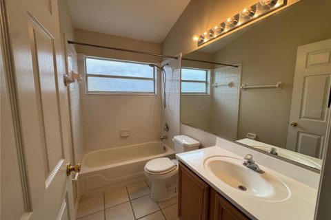 Villa ou maison à louer à Orlando, Floride: 3 chambres, 171.31 m2 № 2378982 - photo 10