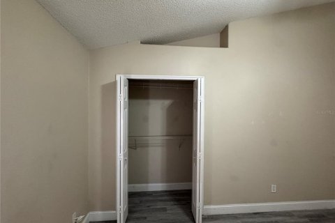 Villa ou maison à louer à Orlando, Floride: 3 chambres, 171.31 m2 № 2378982 - photo 9