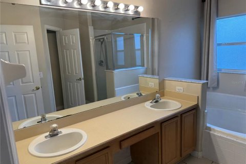 Villa ou maison à louer à Orlando, Floride: 3 chambres, 171.31 m2 № 2378982 - photo 14