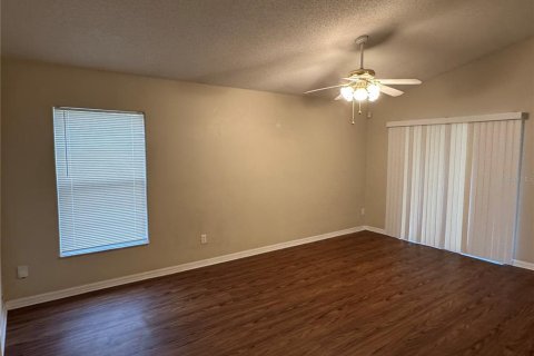 Villa ou maison à louer à Orlando, Floride: 3 chambres, 171.31 m2 № 2378982 - photo 6
