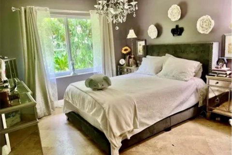 House in Coral Springs, Florida 3 bedrooms, 170.2 sq.m. № 2250163 - photo 12