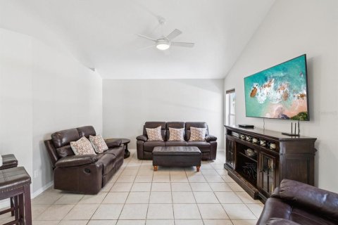 Casa en venta en Brandon, Florida, 4 dormitorios, 194.44 m2 № 1910784 - foto 20