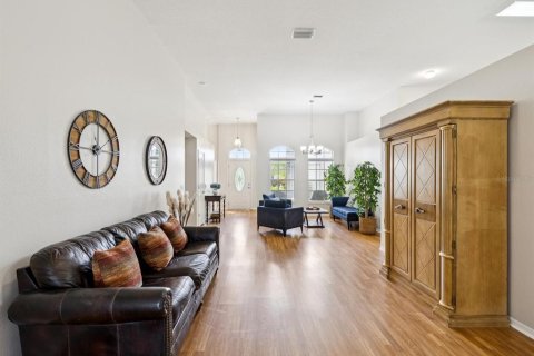 Casa en venta en Brandon, Florida, 4 dormitorios, 194.44 m2 № 1910784 - foto 12
