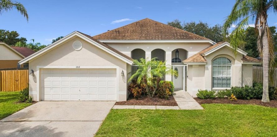Casa en Brandon, Florida 4 dormitorios, 194.44 m2 № 1910784