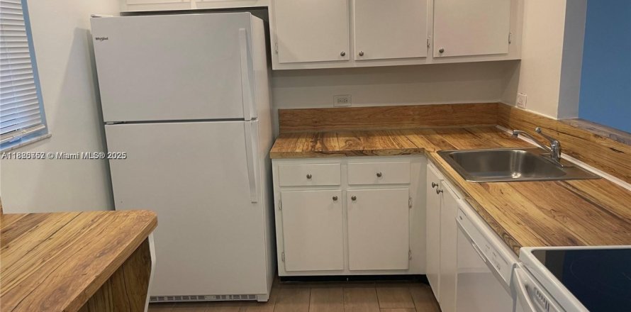 Condo à Miami, Floride, 2 chambres № 1933497