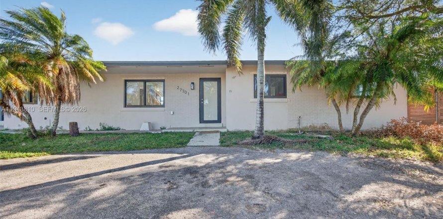 Casa en Homestead, Florida 5 dormitorios, 212 m2 № 2000602