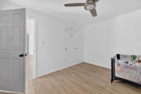 Casa en venta en Homestead, Florida, 5 dormitorios, 212 m2 № 2000602 - foto 23