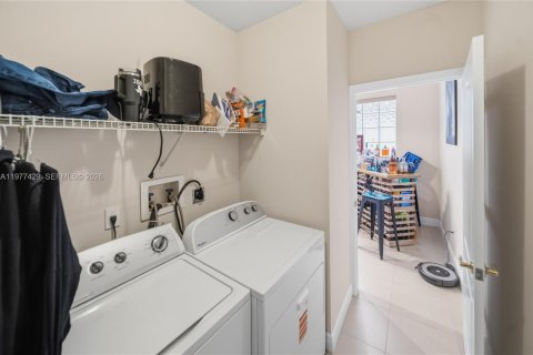 Villa ou maison à louer à Parkland, Floride: 3 chambres, 163.23 m2 № 2043893 - photo 14