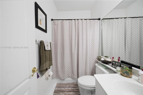 Villa ou maison à louer à Parkland, Floride: 3 chambres, 163.23 m2 № 2043893 - photo 12