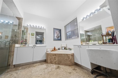 Villa ou maison à louer à Parkland, Floride: 3 chambres, 163.23 m2 № 2043893 - photo 10