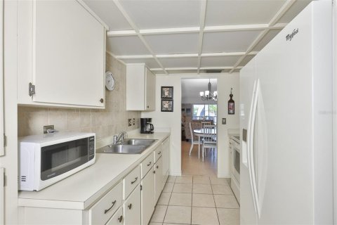 Condominio en venta en Seminole, Florida, 2 dormitorios, 99.87 m2 № 2227569 - foto 5