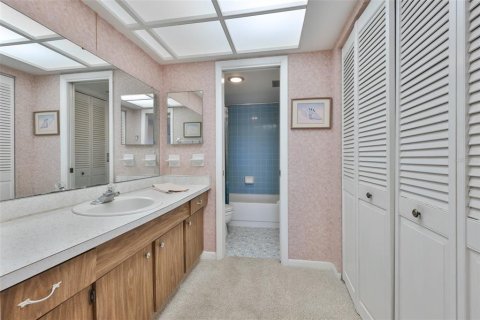 Condominio en venta en Seminole, Florida, 2 dormitorios, 99.87 m2 № 2227569 - foto 18