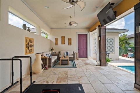 House in Orlando, Florida 3 bedrooms, 212.1 sq.m. № 1832812 - photo 15