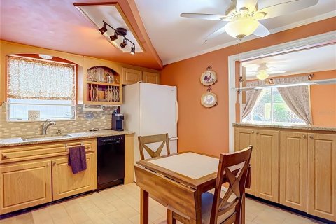 Купить виллу или дом в Холидэй, Флорида 3 комнаты, 137.5м2, № 2314392 - фото 25