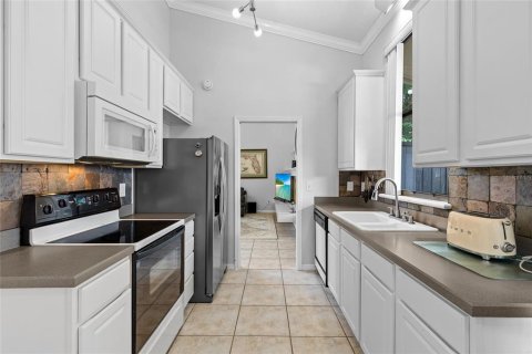 House in Longwood, Florida 4 bedrooms, 234.67 sq.m. № 2209492 - photo 8