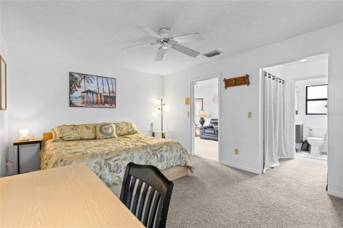 House in Longwood, Florida 4 bedrooms, 234.67 sq.m. № 2209492 - photo 25