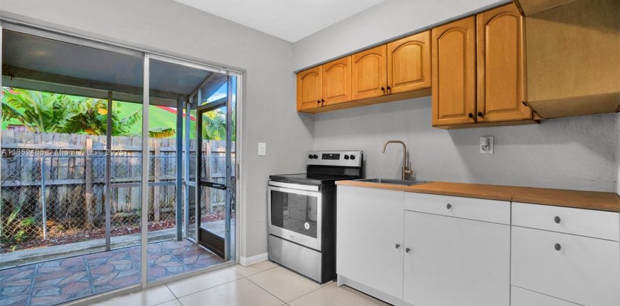 Villa ou maison à Fort Lauderdale, Floride 2 chambres, 88.26 m2 № 1859082