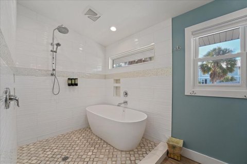 Casa en venta en Anna Maria, Florida, 3 dormitorios, 210.24 m2 № 2205828 - foto 27