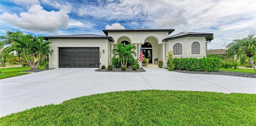 Casa en Punta Gorda, Florida 4 dormitorios, 245.08 m2 № 2356454