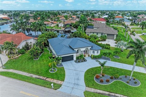 Casa en venta en Punta Gorda, Florida, 4 dormitorios, 245.08 m2 № 2356454 - foto 6