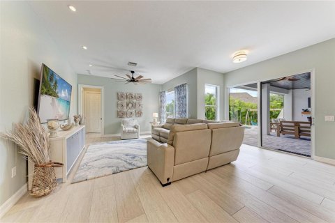 Casa en venta en Punta Gorda, Florida, 4 dormitorios, 245.08 m2 № 2356454 - foto 15