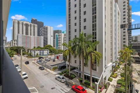 Condo in Miami, Florida  № 1878626 - photo 20