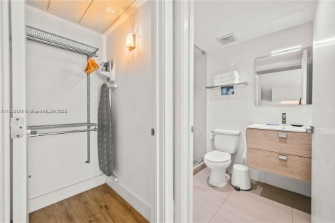 Condominio en venta en Miami Beach, Florida, 1 dormitorio, 46.64 m2 № 1842654 - foto 5