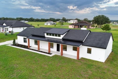 House in Ocala, Florida 4 bedrooms, 218.51 sq.m. № 2157859 - photo 2