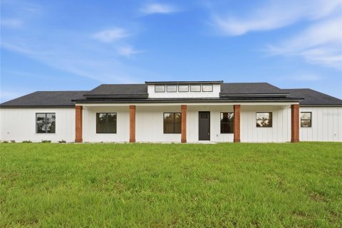 House in Ocala, Florida 4 bedrooms, 218.51 sq.m. № 2157859