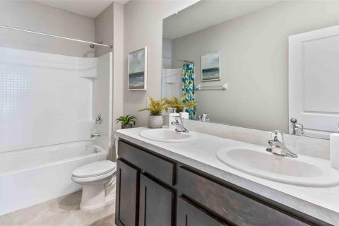 Casa en venta en Zephyrhills, Florida, 5 dormitorios, 227.89 m2 № 1813245 - foto 14
