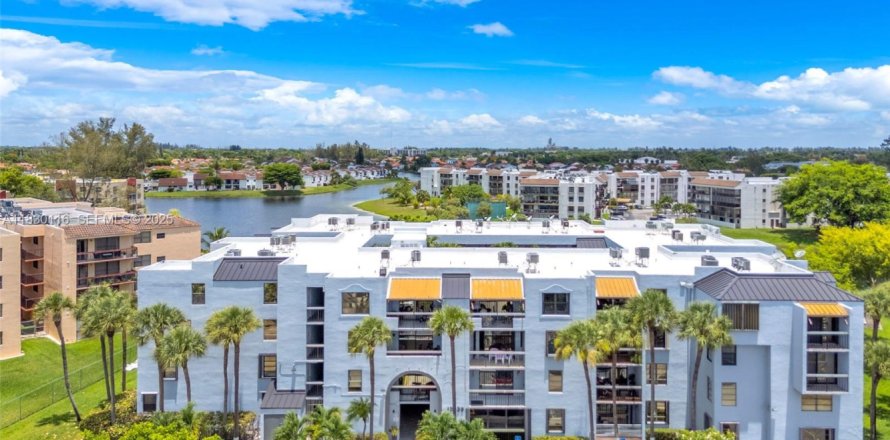 Condo à Miami, Floride, 2 chambres  № 1977451