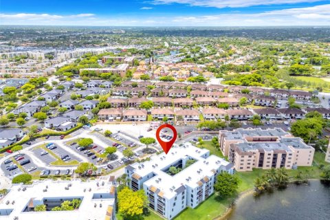 Copropriété à vendre à Miami, Floride: 2 chambres, 86.96 m2 № 1977451 - photo 23