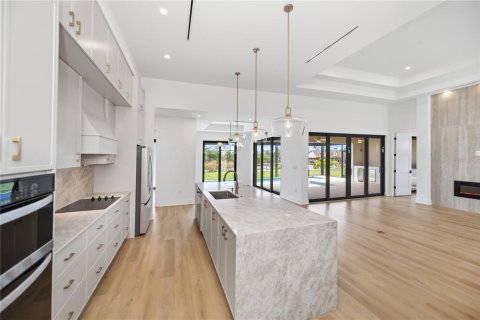 Casa en venta en Port Charlotte, Florida, 4 dormitorios, 227.24 m2 № 2100234 - foto 4