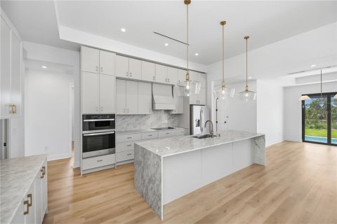 Casa en venta en Port Charlotte, Florida, 4 dormitorios, 227.24 m2 № 2100234 - foto 15