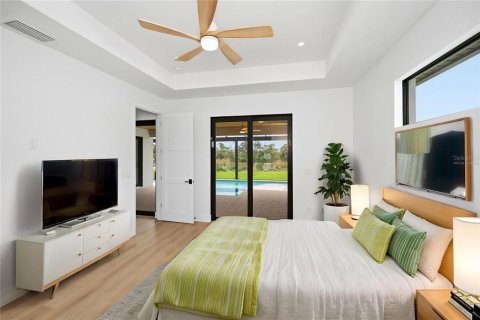Casa en venta en Port Charlotte, Florida, 4 dormitorios, 227.24 m2 № 2100234 - foto 19