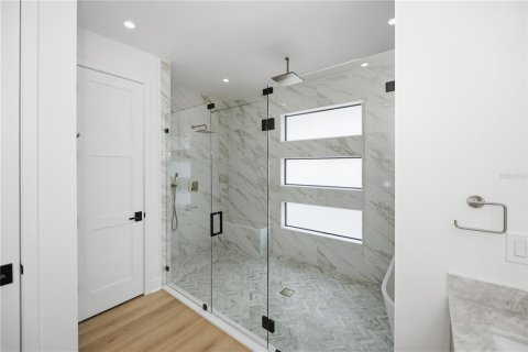 Casa en venta en Port Charlotte, Florida, 4 dormitorios, 227.24 m2 № 2100234 - foto 27