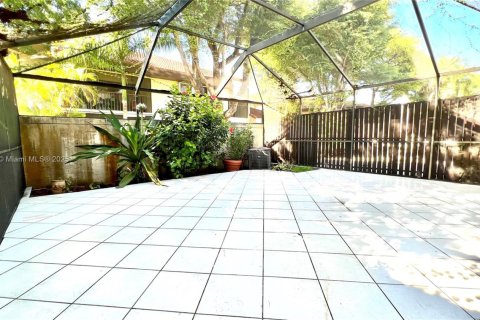 Touwnhouse à louer à Miami, Floride: 3 chambres, 168.99 m2 № 1896270 - photo 23