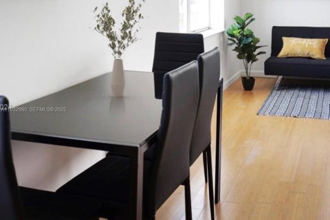 Снять в аренду кондоминиум в Майами-Бич, Флорида 43.85м2, № 1991797 - фото 6