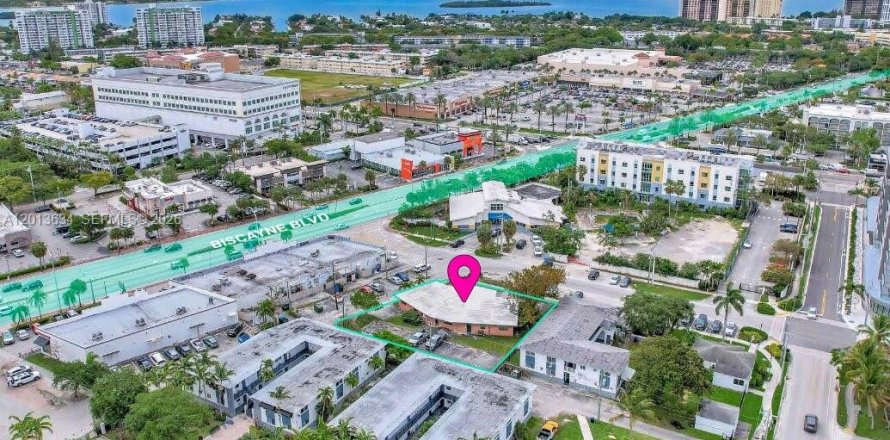 Immobilier commercial à North Miami, Floride № 2075882