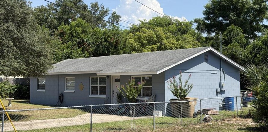 Casa en Mount Dora, Florida 3 dormitorios, 120.77 m2 № 2317277