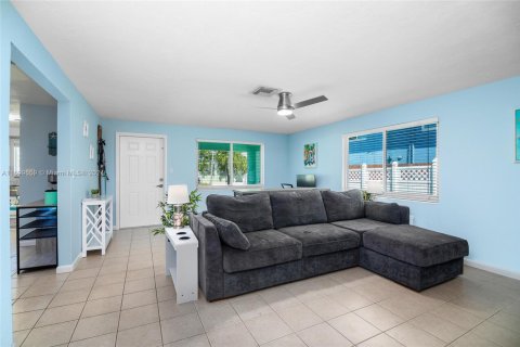 Купить виллу или дом в Марафон, Флорида 3 спальни, 142.88м2, № 1961910 - фото 4