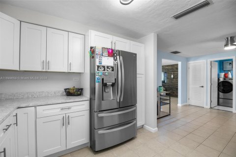 Купить виллу или дом в Марафон, Флорида 3 спальни, 142.88м2, № 1961910 - фото 16