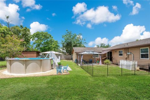House in Mount Dora, Florida 3 bedrooms, 166.67 sq.m. № 1815663 - photo 30