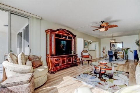 Купить кондоминиум в Клируотер, Флорида 3 комнаты, 117.89м2, № 2148178 - фото 12