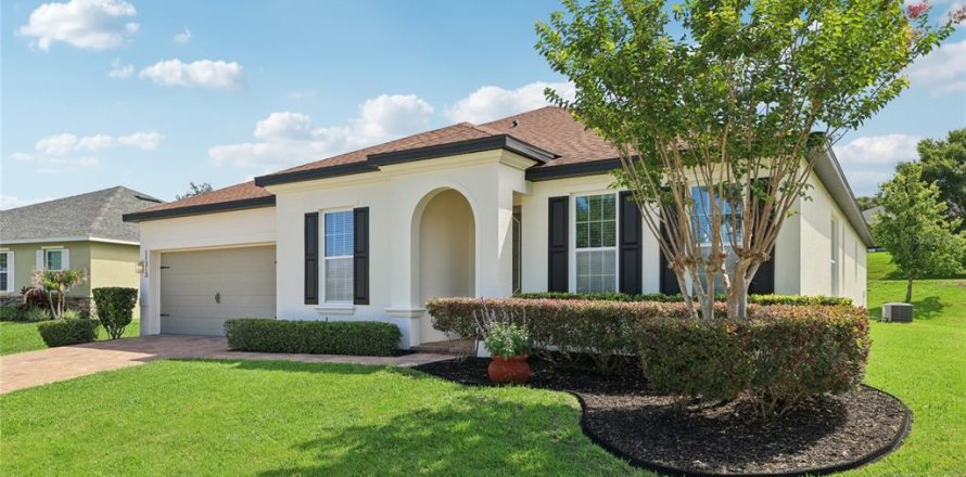 Villa ou maison à Clermont, Floride 5 chambres, 231.51 m2 № 1761447