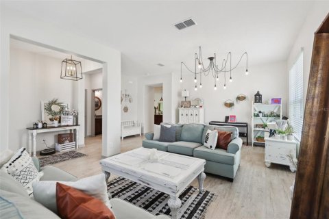 Villa ou maison à vendre à Clermont, Floride: 5 chambres, 231.51 m2 № 1761447 - photo 8
