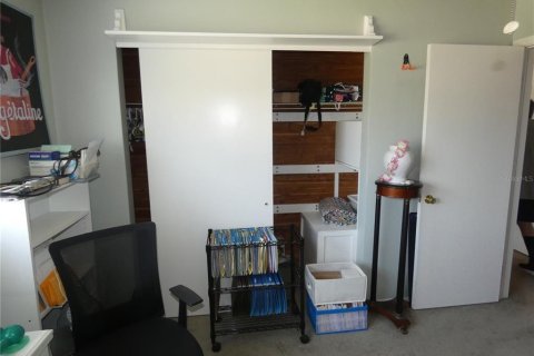 House in Port Richey, Florida 2 bedrooms, 105.54 sq.m. № 1870602 - photo 17