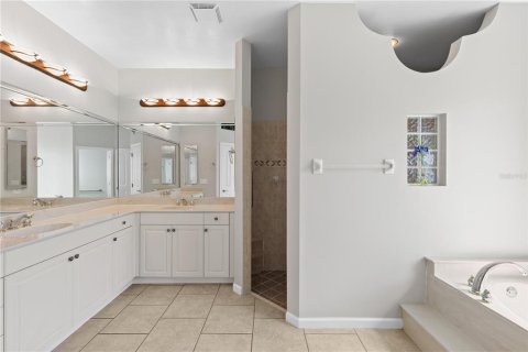 Villa ou maison à vendre à Cape Coral, Floride: 4 chambres, 235.04 m2 № 1528261 - photo 22