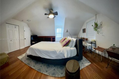 Villa ou maison à louer à Miami, Floride: 4 chambres, 157.93 m2 № 1872185 - photo 17
