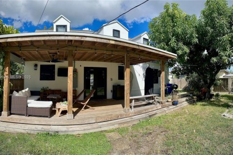 Villa ou maison à louer à Miami, Floride: 4 chambres, 157.93 m2 № 1872185 - photo 27